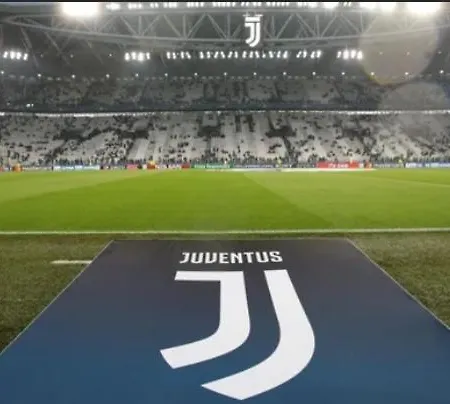 Sophie Torino, Nuovissima Vicino Juventus Stadium * Turyn