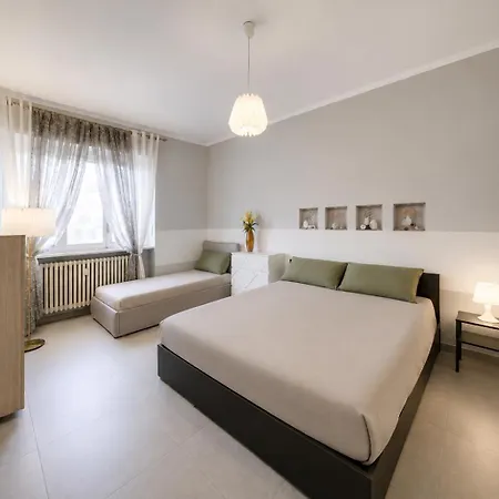 Sophie Torino, Nuovissima Vicino Juventus Stadium Appartement