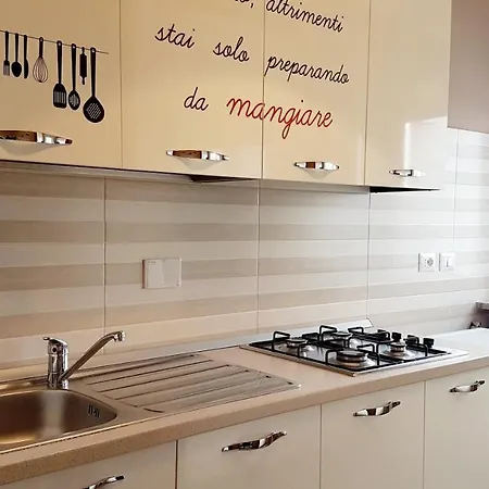 Sophie Torino, Nuovissima Vicino Juventus Stadium Apartment *
